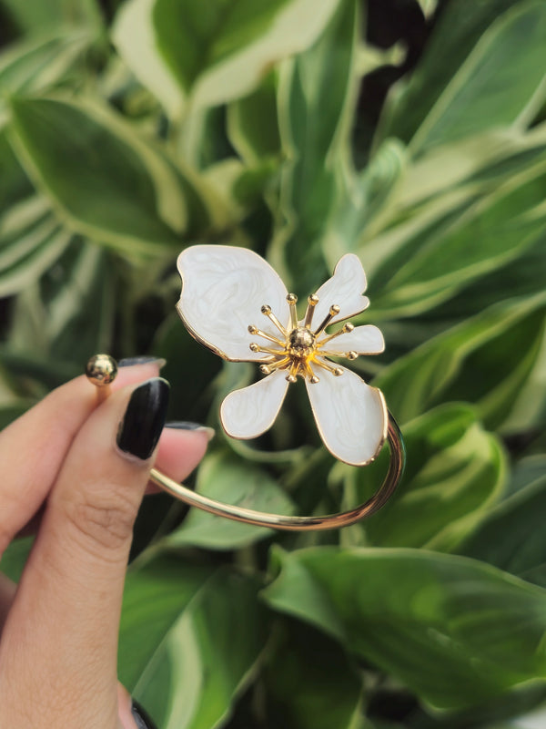 Premium Luna Blossom Anti-Tarnish Turkish Bangle