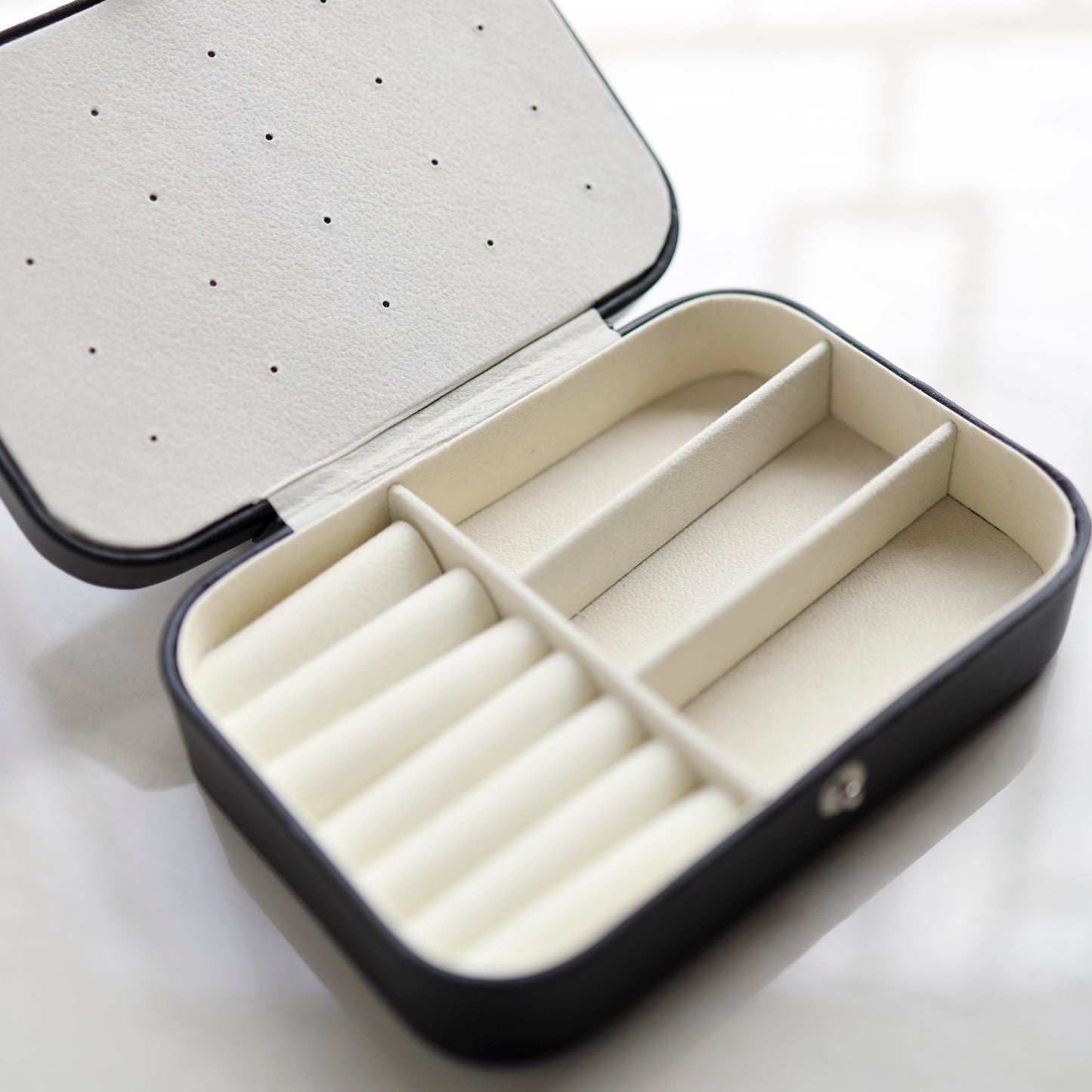 MadWell's Jewellery Organiser PU Leather Button Portable Storage Box Case with Dividers Container for Rings, Earrings, Necklace Home Organizer (Copy) (Copy)