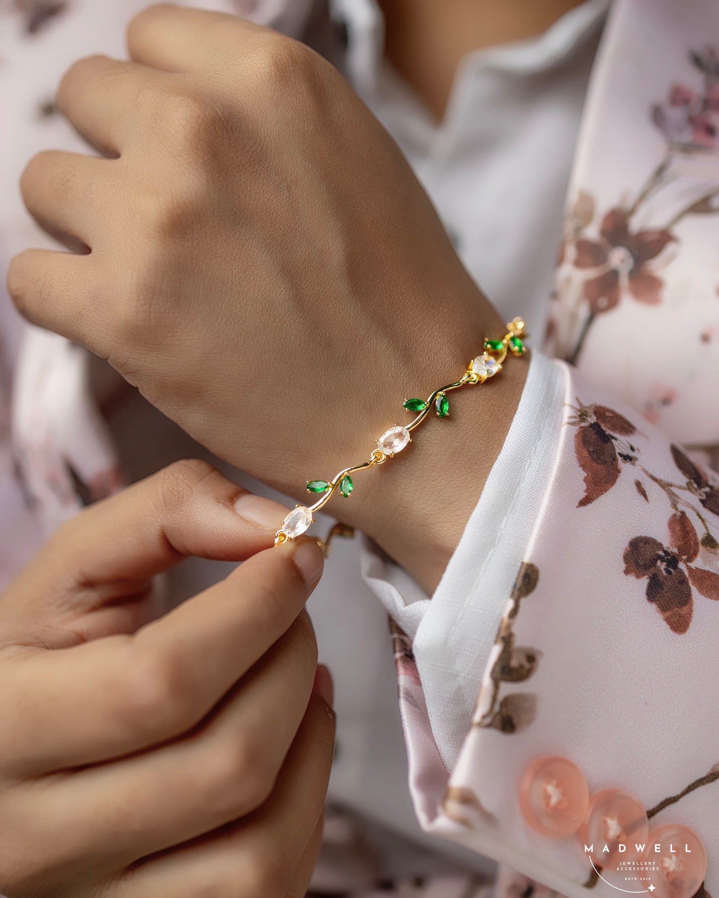 Green Leaf Crystal Bracelet