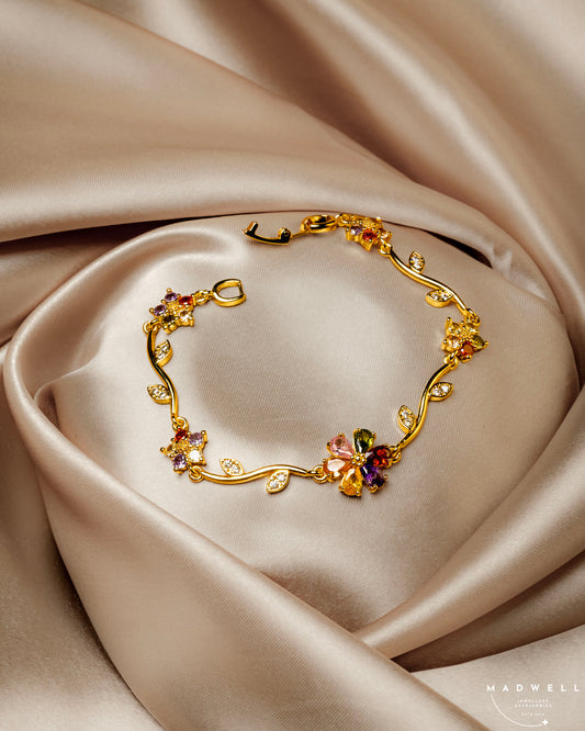 A Multicolor Flower Bracelet