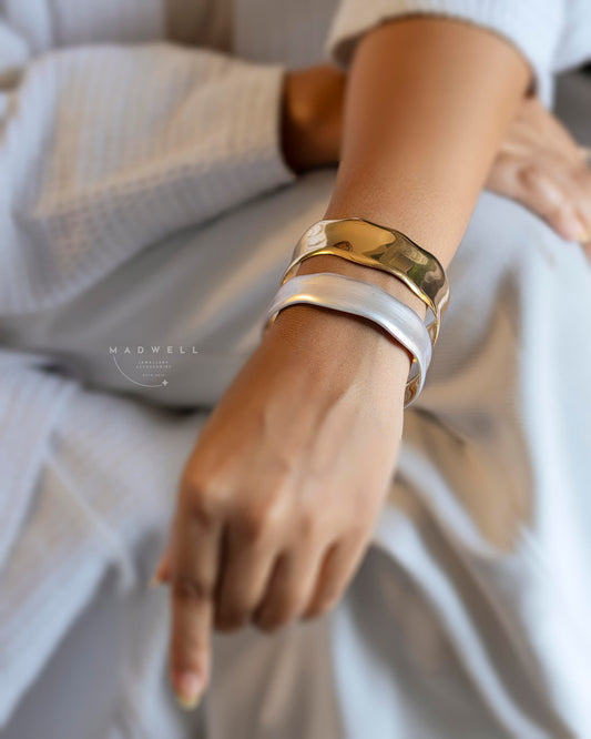 Anti Tarnish 18K Gold Plated Premium Luna Pearl Wave Cuff Bangle