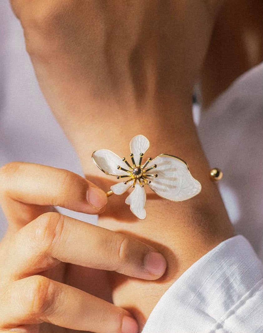 Luna Blossom Anti-Tarnish Turkish Bangle